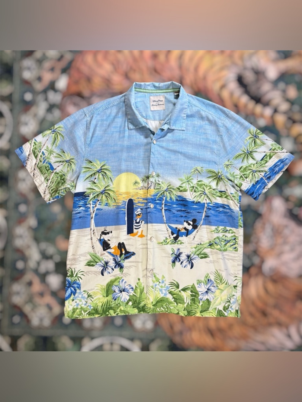 Tommy Bahama Disney Parks Shirt 100% Silk Camp Mickey Goofy Donald Duck Men’s XL